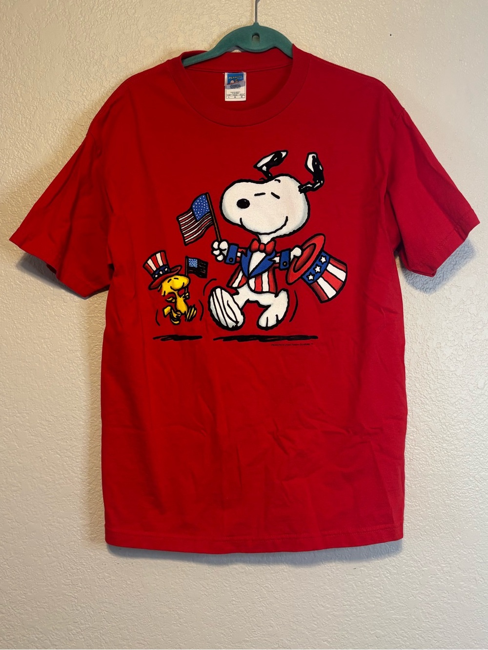 VTG Snoopy & Woodstock Peanuts T- Shirt Large Puffy Print Independence Day USA